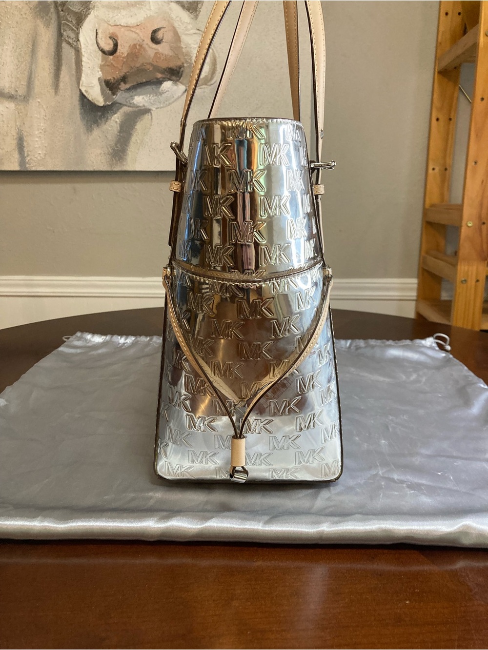 Michael Kors Voyager Large Silver Patent Logo Debossed East - West Tote Bag NWOT - Picture 5 of 16